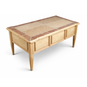 میز دیپلمات